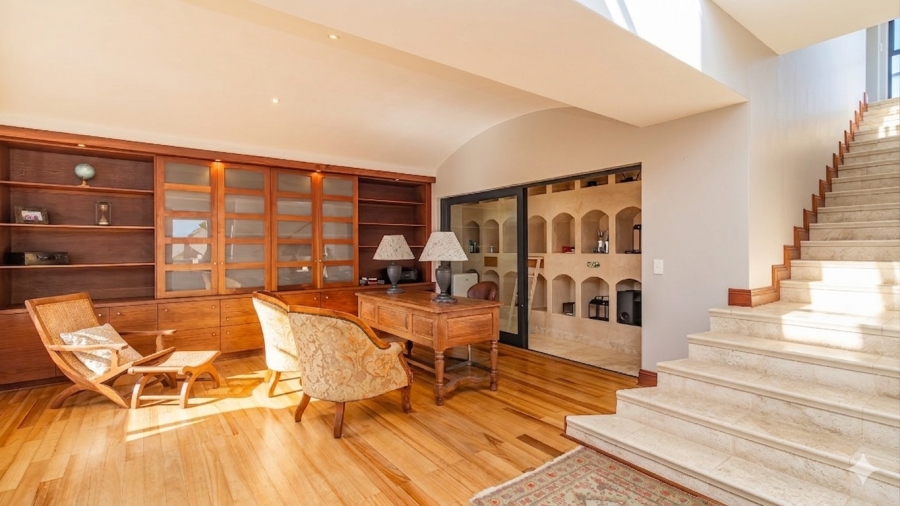 7 Bedroom Property for Sale in Pezula Private Estate Western Cape